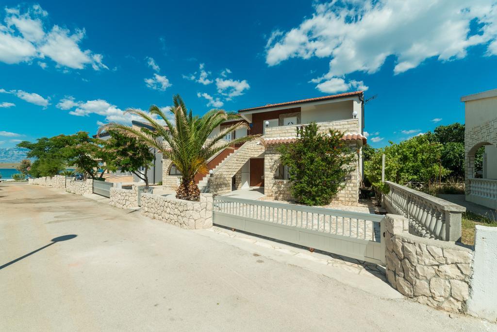 Apartments Lucica Vir Exterior photo